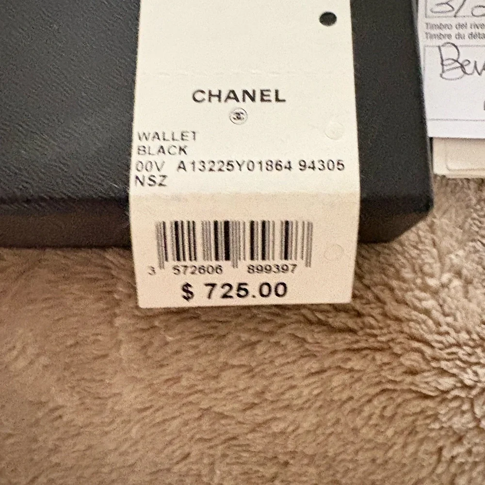 CHANEL Caviar Skin Tri-Fold Wallet Flap Wallet Black